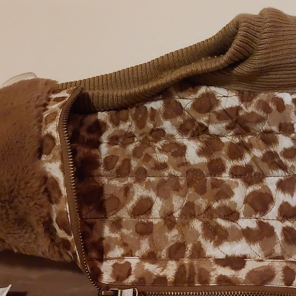 Ruby Rd. Vest - Picture 2 of 6